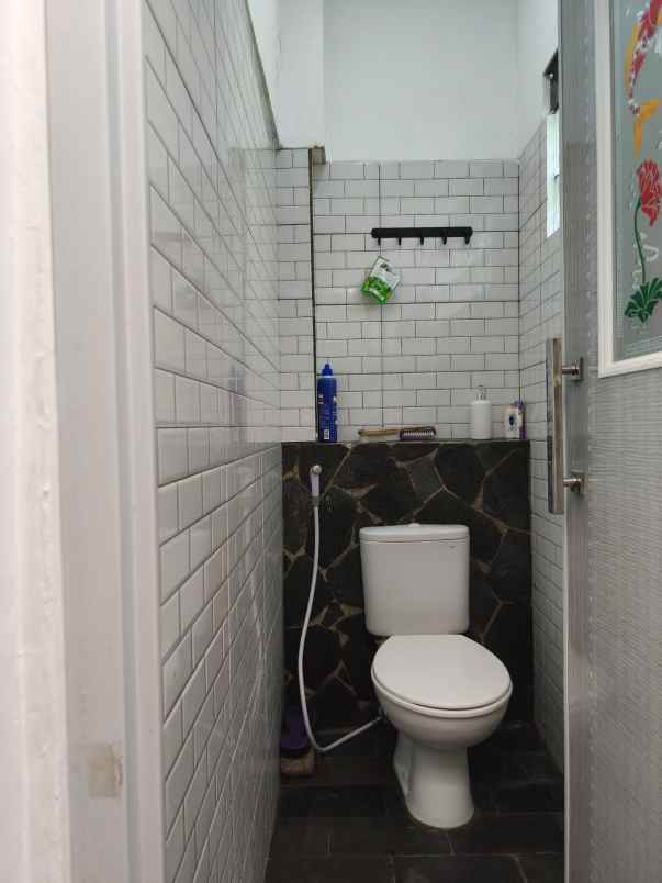 dijual rumah pondok bunga sariwangi