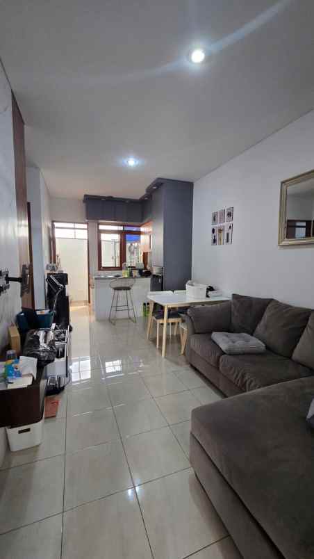 dijual rumah pondok hijau indah
