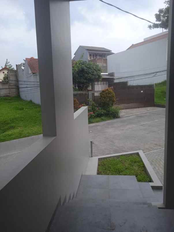 dijual rumah pondok hijau setiabudi