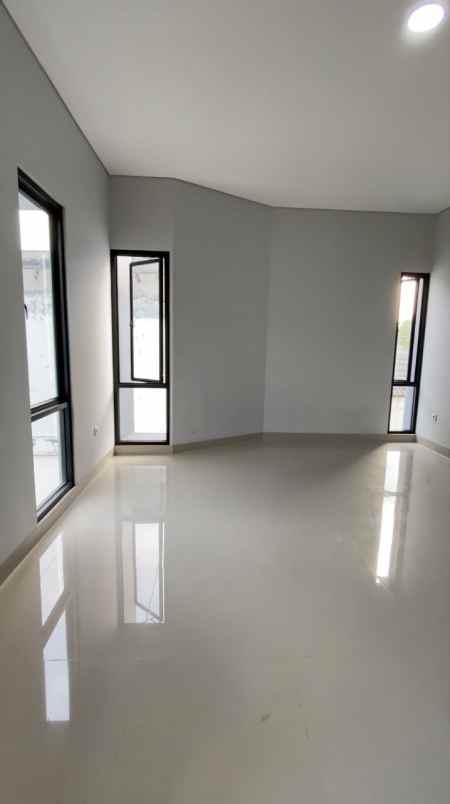 dijual rumah pondok labu