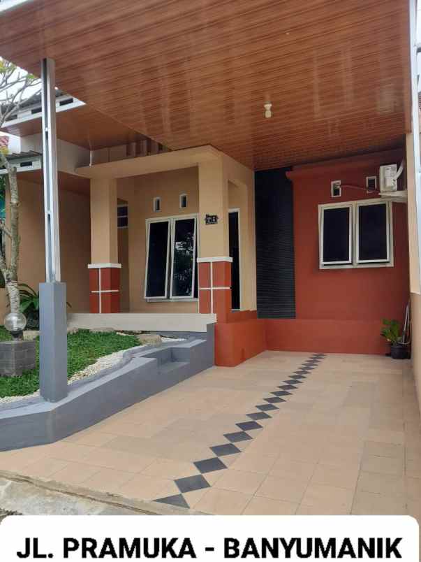 dijual rumah pudak payung banyumanik