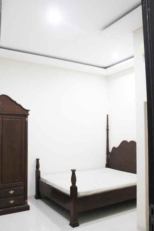 dijual rumah puri 88