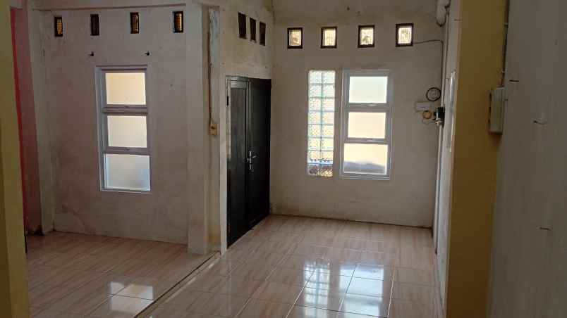 dijual rumah puri cendana blok a15 no