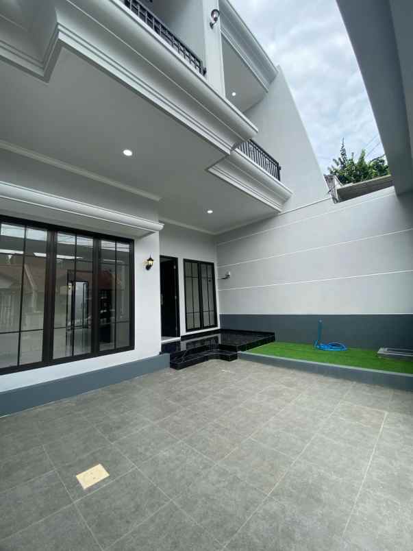 dijual rumah purwodadi