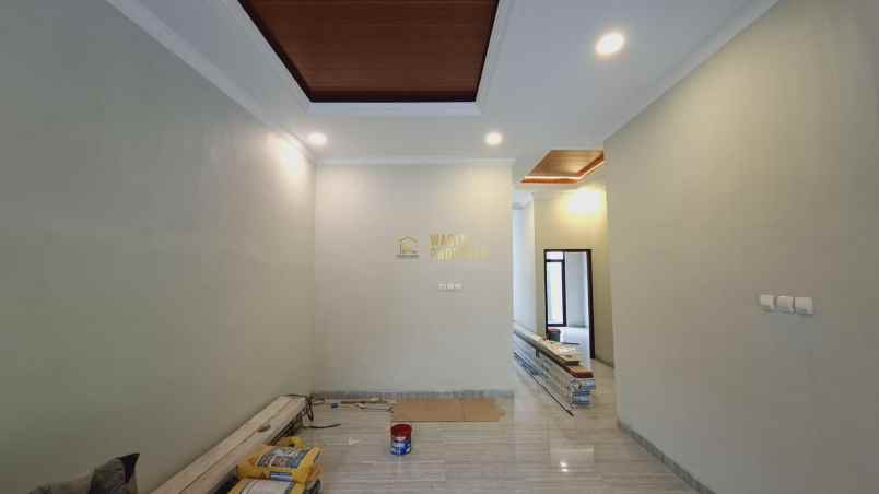 dijual rumah purwomartani kalasan