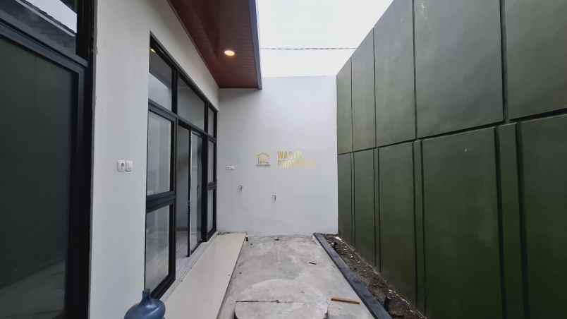 dijual rumah purwomartani kalasan