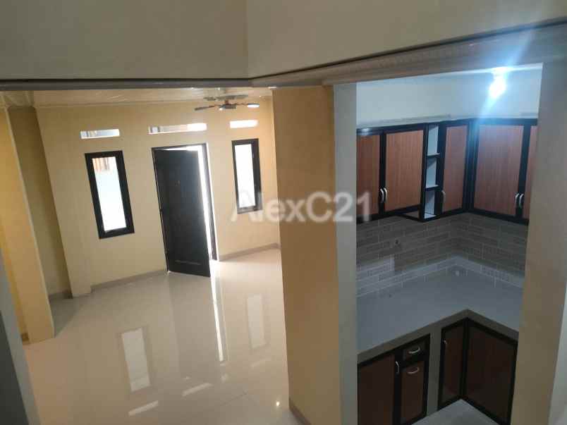 dijual rumah rangkapan jaya