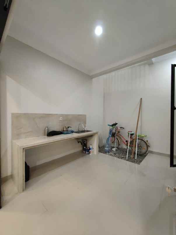 dijual rumah rawamangun jakarta timur