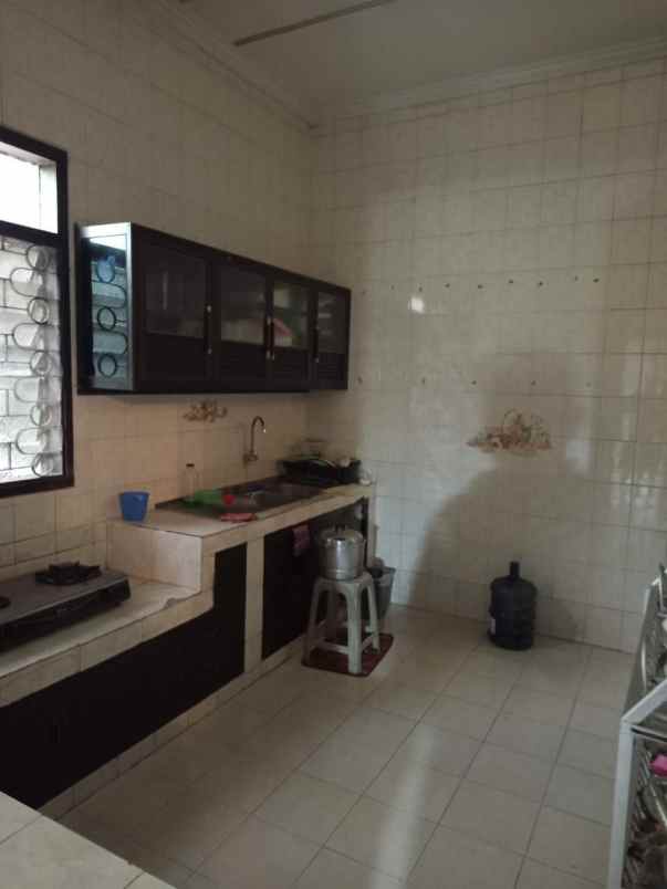 dijual rumah raya satelit