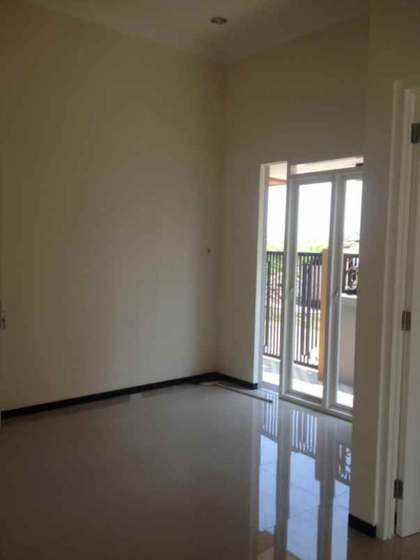 dijual rumah rumah jl simpang kh yusuf