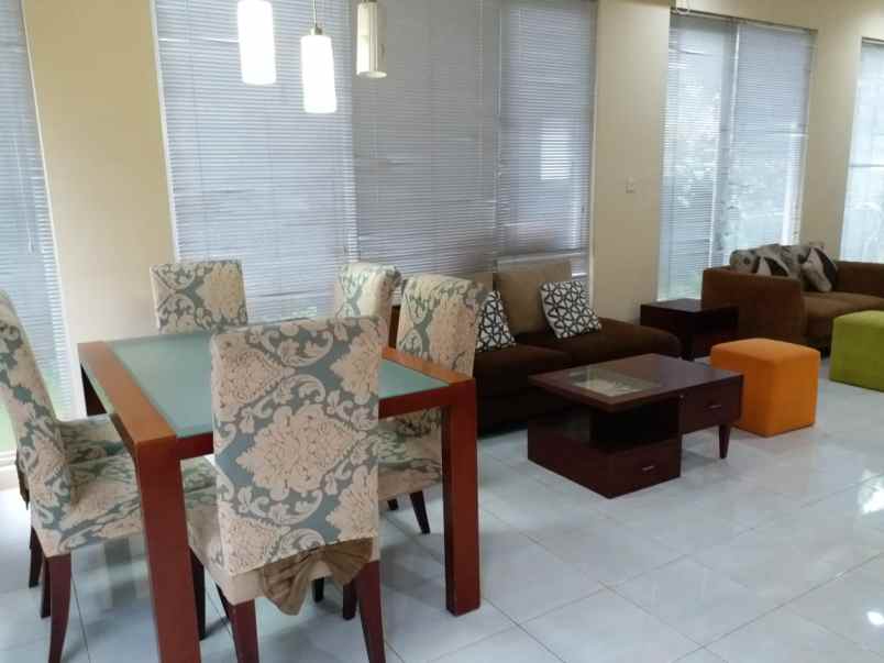 dijual rumah rumah mahogany residence