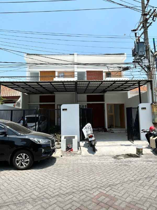 dijual rumah rungkut asri tengah