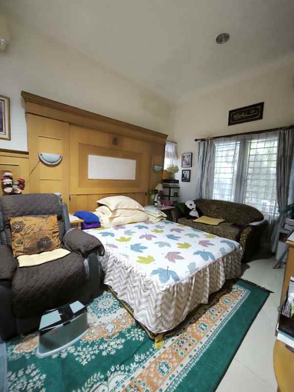 dijual rumah rungkut asri utara