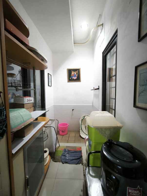 dijual rumah rungkut asri utara