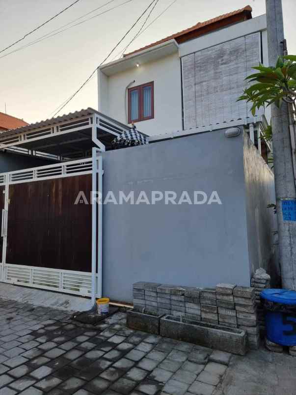 dijual rumah sanut kauh