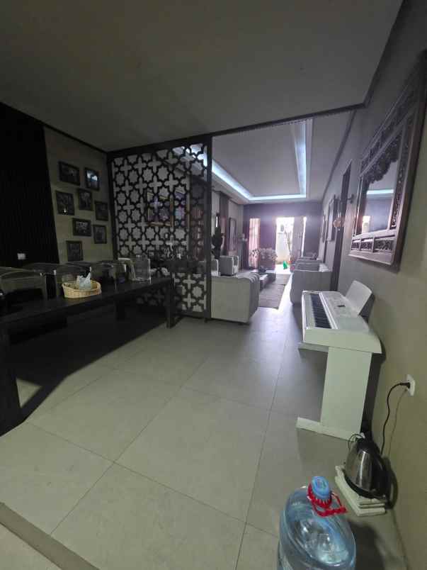 dijual rumah sayap buahbatu