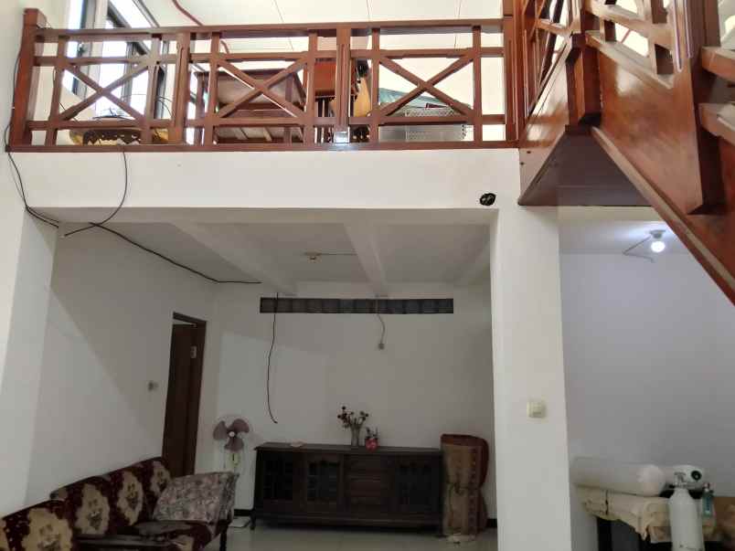 dijual rumah second 2lt kokoh terawat di kramat jati