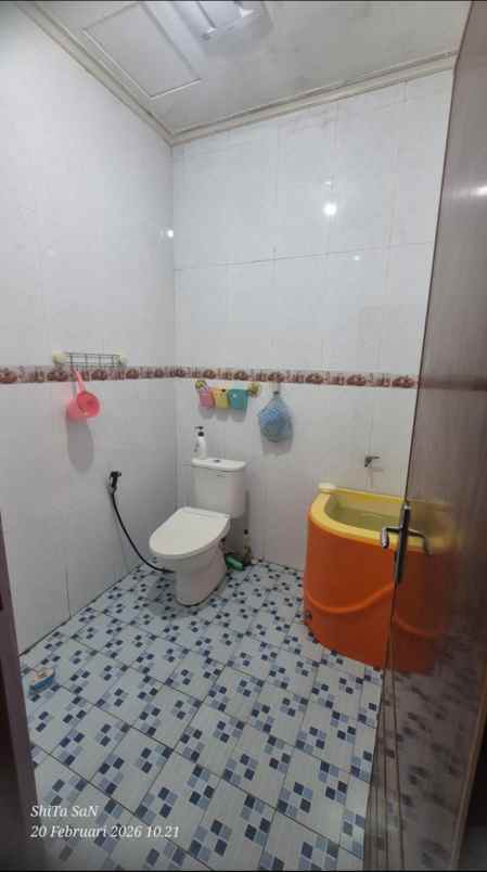 dijual rumah second terawat di pancoran mas depok