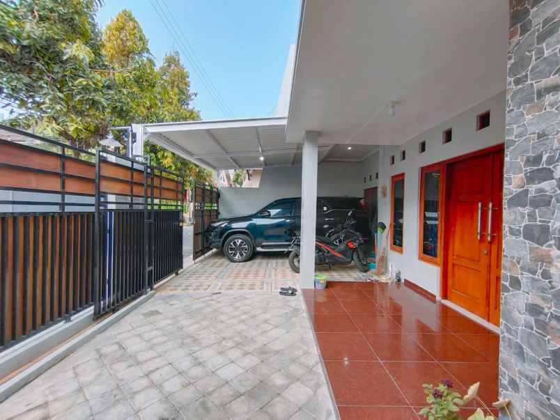 dijual rumah sekitaran pasar kolombo