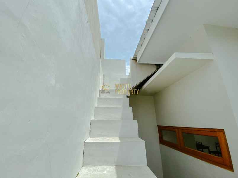 dijual rumah selomartani