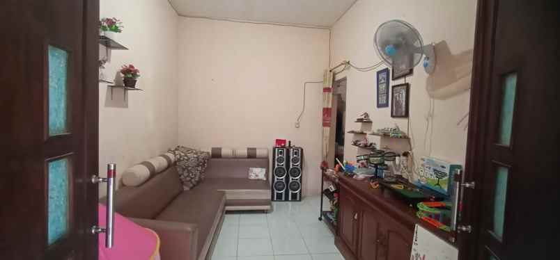 dijual rumah sememi jaya utara surabaya