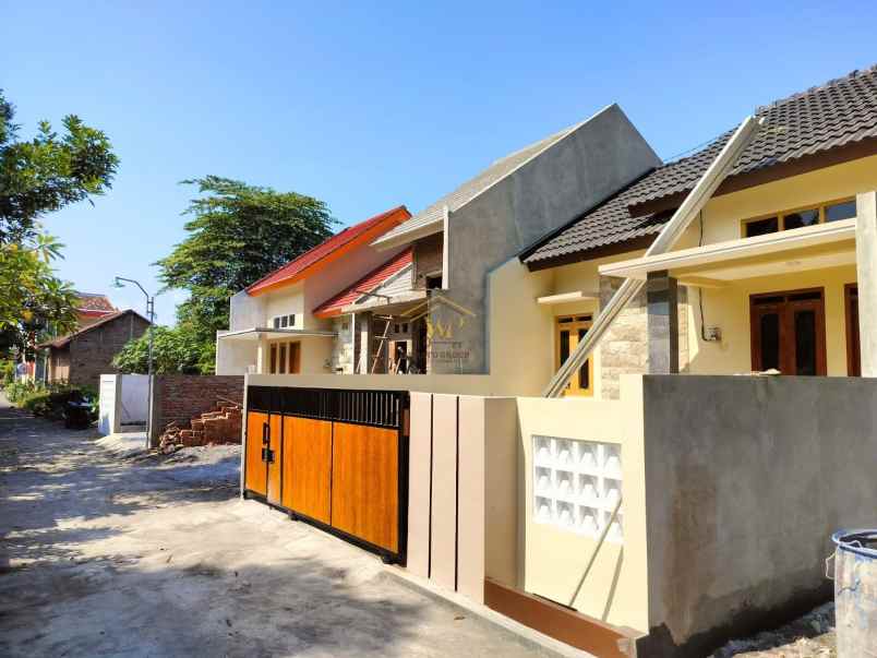 dijual rumah sendangtirto kec berbah