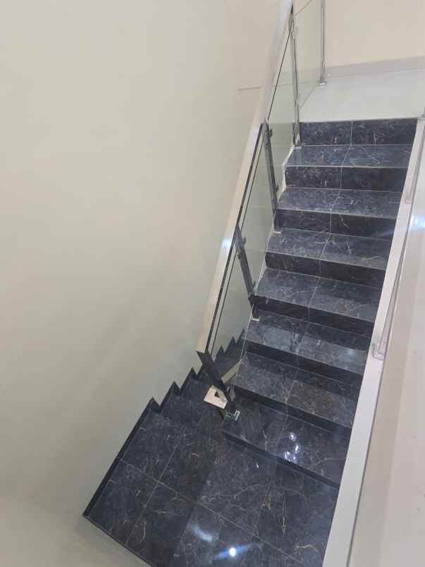 dijual rumah siap huni di harapan indah bekasi