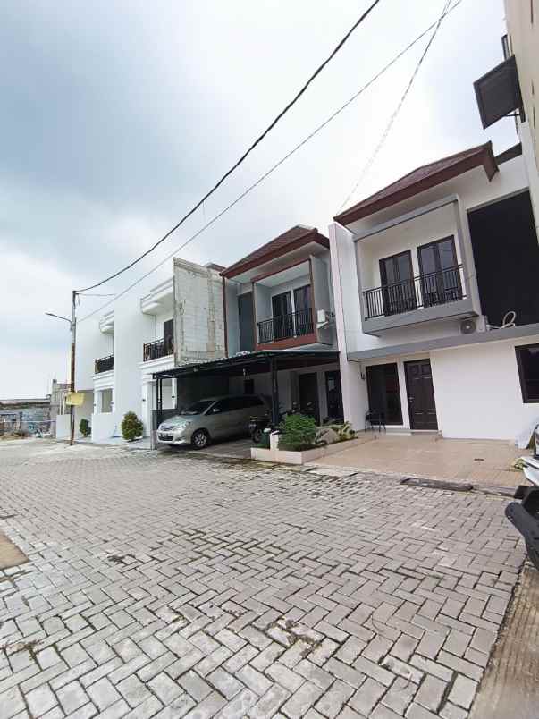 dijual rumah sip441