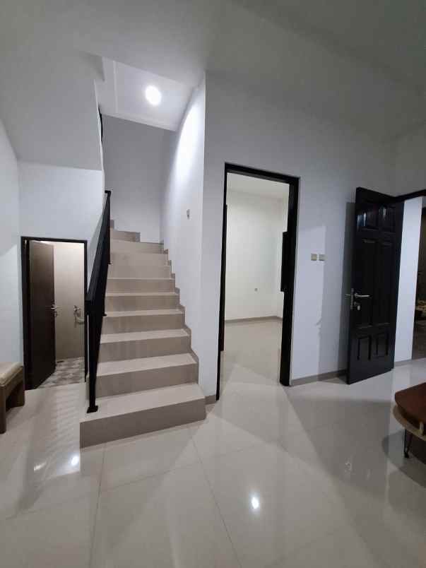 dijual rumah sip441a