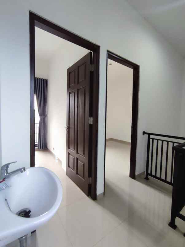 dijual rumah sip441a