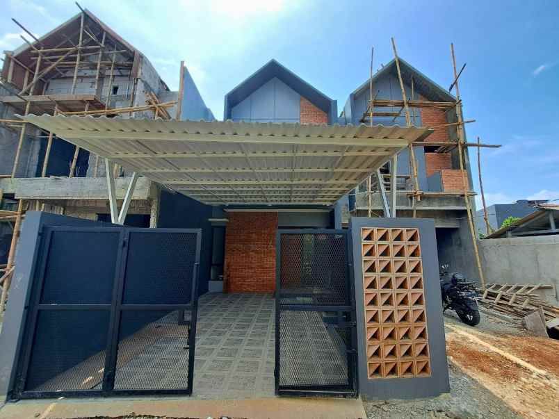 dijual rumah sukatani