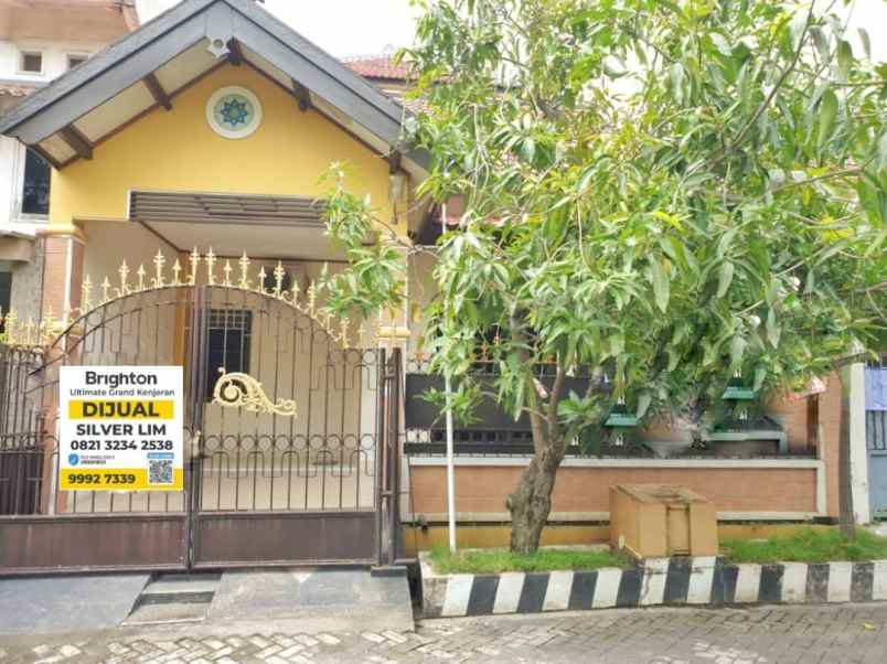 dijual rumah sutorejo