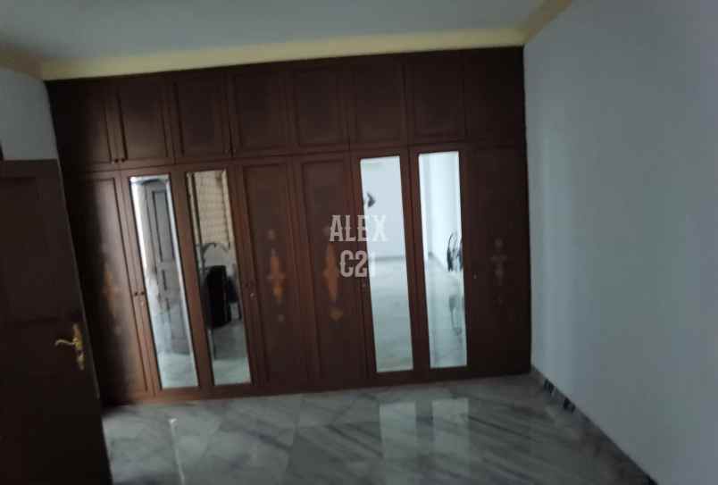 dijual rumah taman aries jak bar