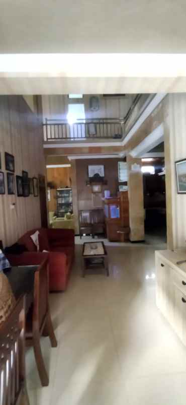 dijual rumah taman embong anyar