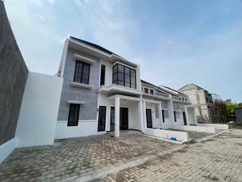 dijual rumah taman jivva kebraon