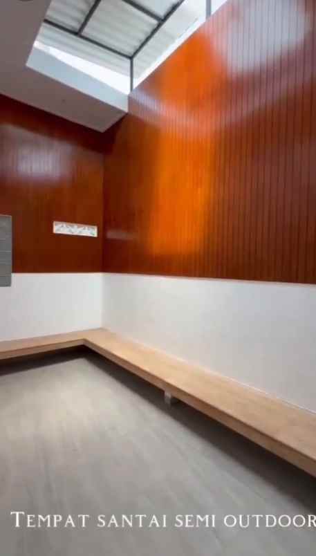 dijual rumah taman surya