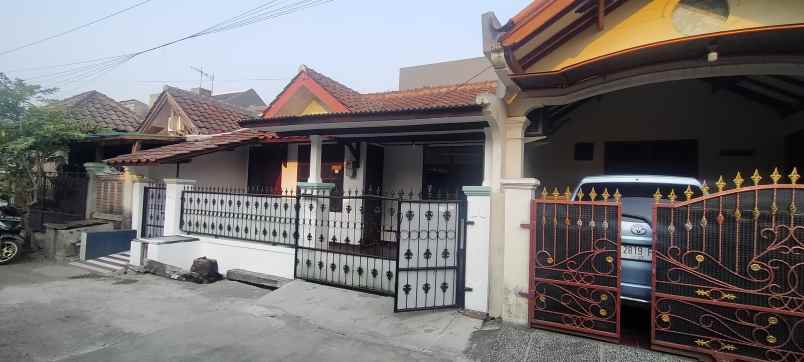 dijual rumah taman tridaya tambun