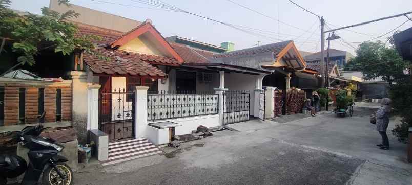 dijual rumah taman tridaya tambun