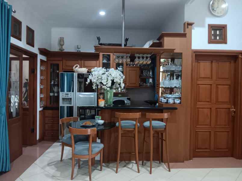 dijual rumah tanjungsari raya antapani