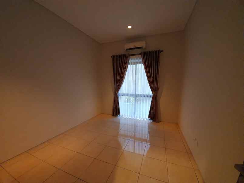 dijual rumah tatar lokacitra kota baru