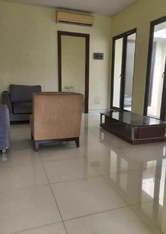 dijual rumah the mansion pakuwon indah
