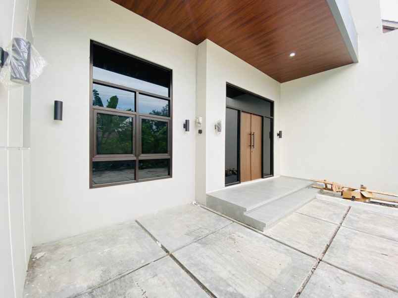 dijual rumah tirtomartani kalasan