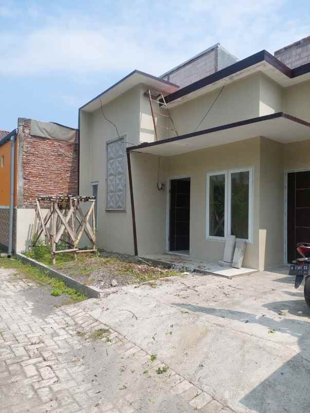 dijual rumah tlogomulyo pedurungan