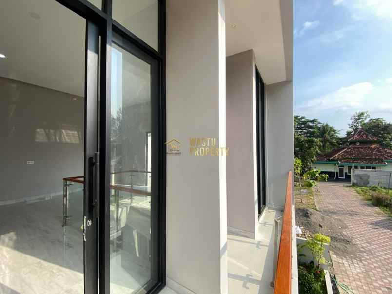 dijual rumah tobanan kemiri pengasih