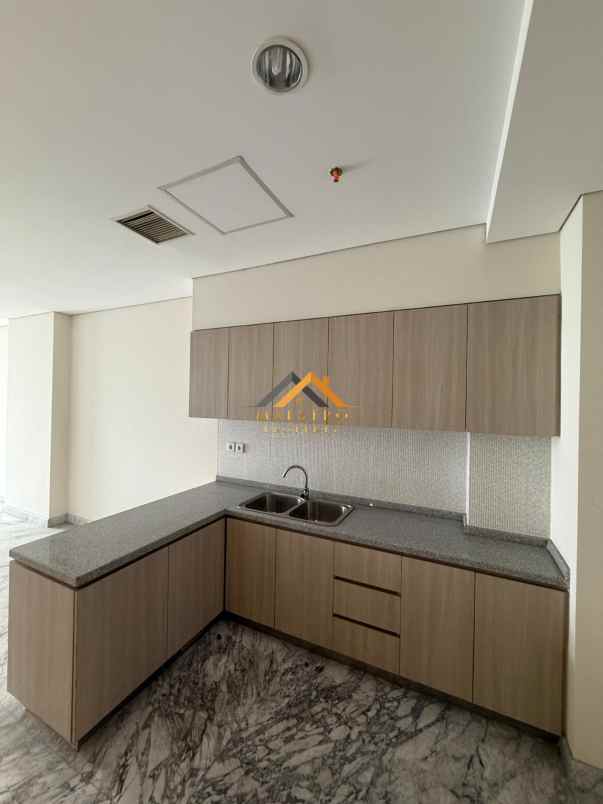 dijual rumah tribeca condominium