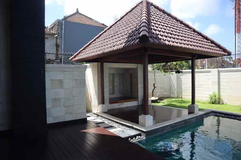 dijual rumah tukad barito5