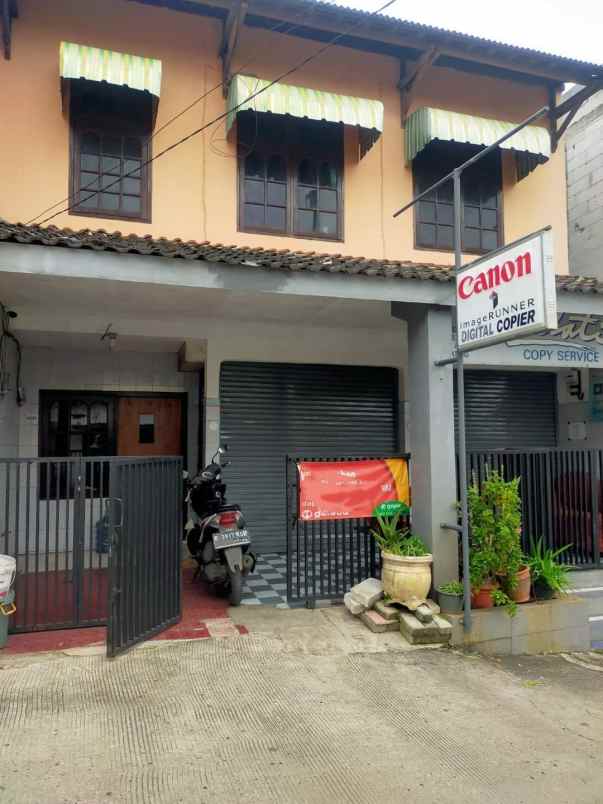 dijual rumah unkris jatiwaringin bekasi