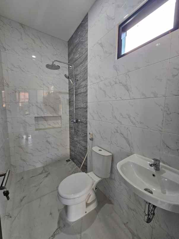 dijual rumah veteran bintaro pesanggrahan
