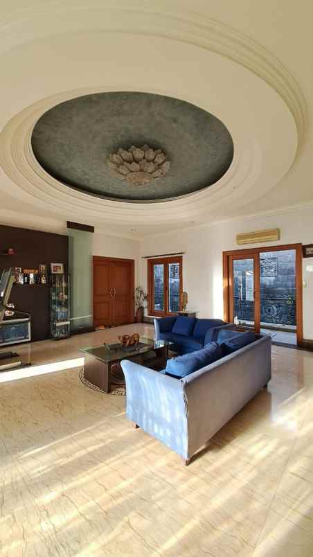 dijual rumah villa permata gading