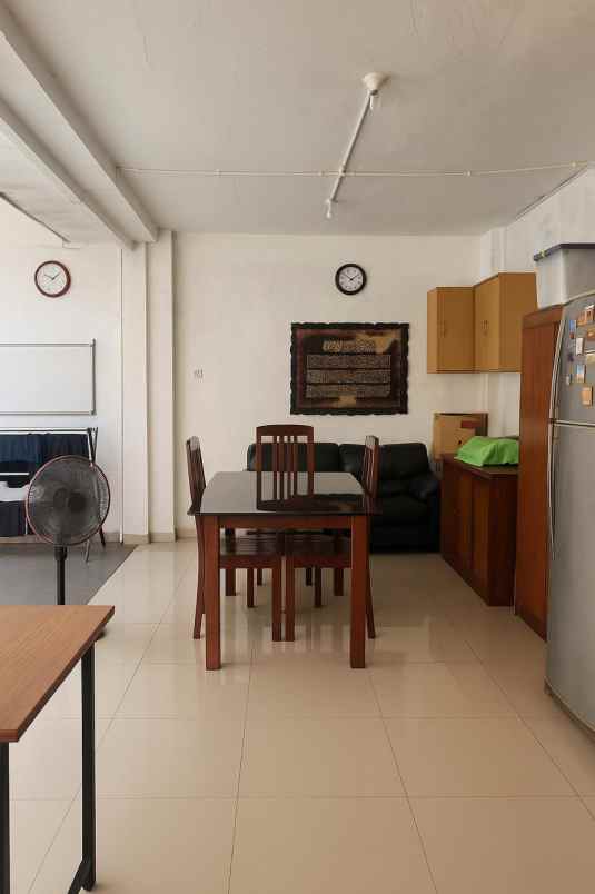 dijual rumah villa serpong